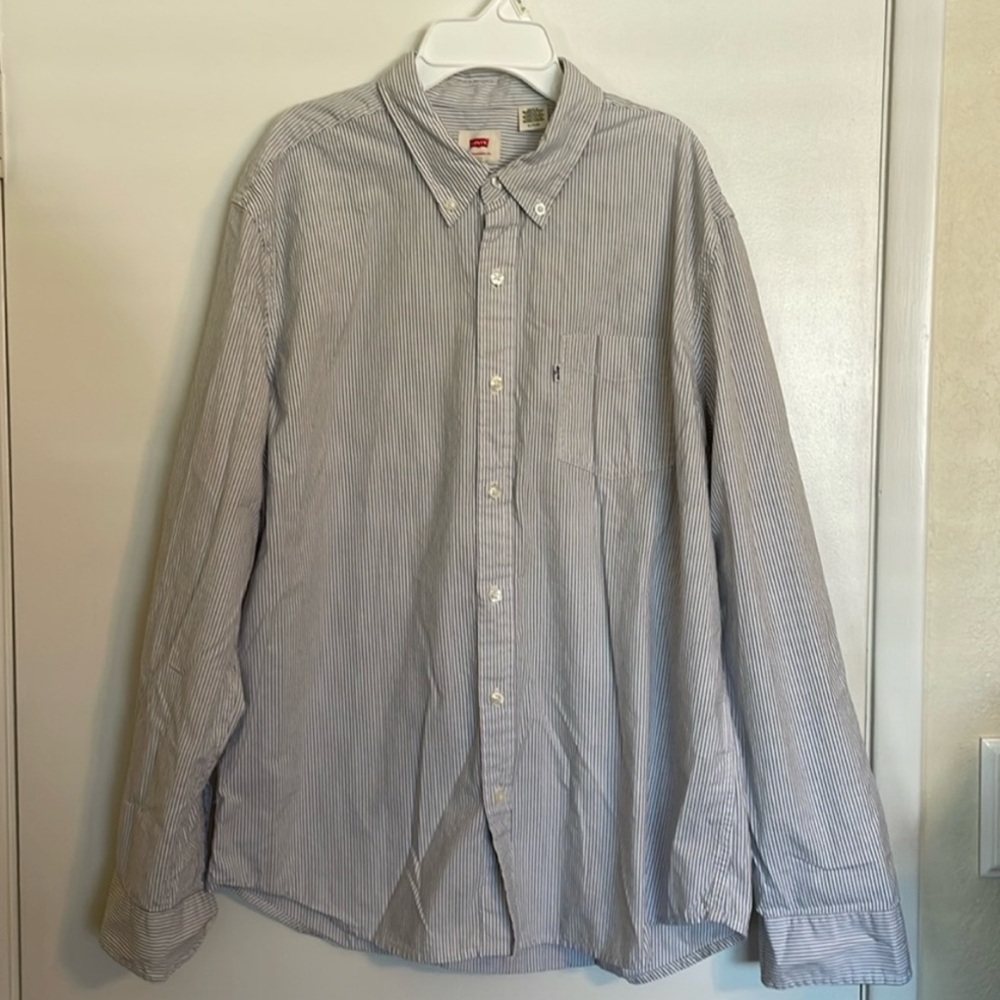Levi's Pinstripe Casual Button Down Shirt White with Dark Gray Stripes